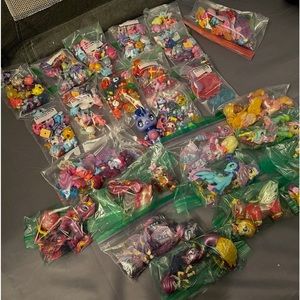 Massive Hatchimal bundle with WilderWingsCosmic Candy/Mermals/Royal Hatch & more